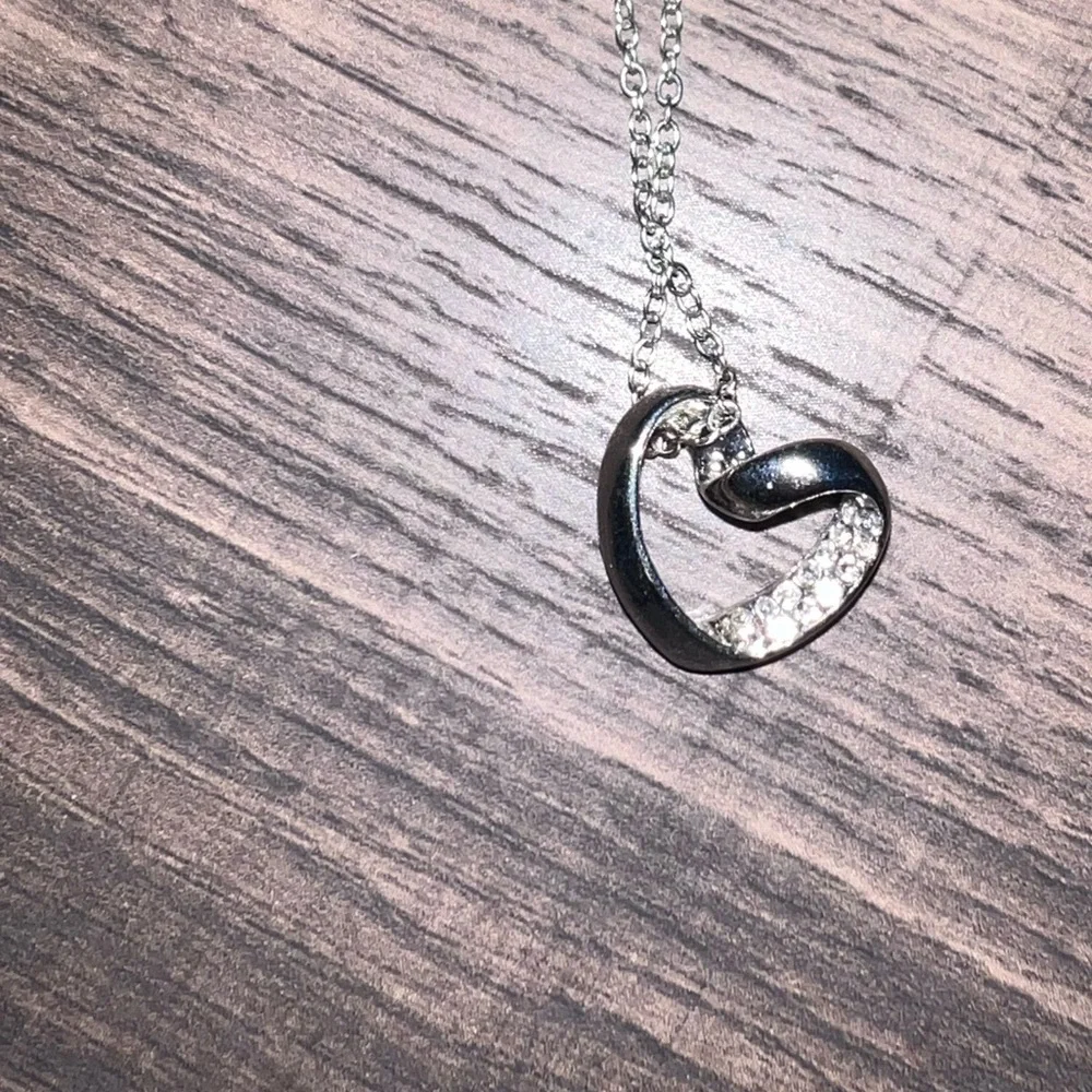 Silver Rhinestone Heart Shape Necklace